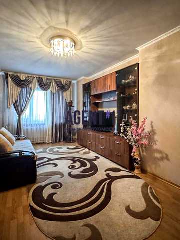 Печерська вул., 6
