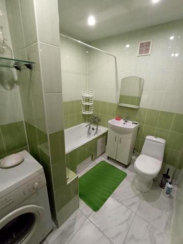 2к. по Аваліані, 1/5. Заходь та живи!