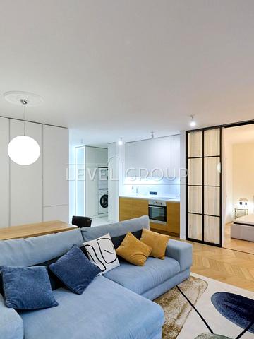 Антоновича вул. (Горького), 74