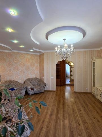 Келецька вул., 132а