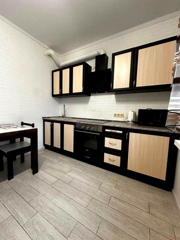 Драгоманова вул., 31-Б