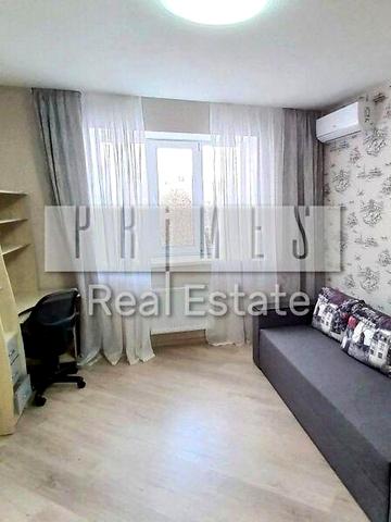 Продаж 1к Квартира Озерна вулиця