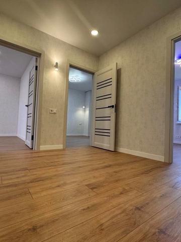 Херсонське шосе, 32