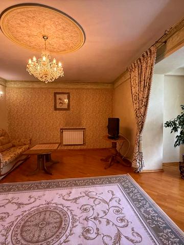 Короля Данила вул., 17а