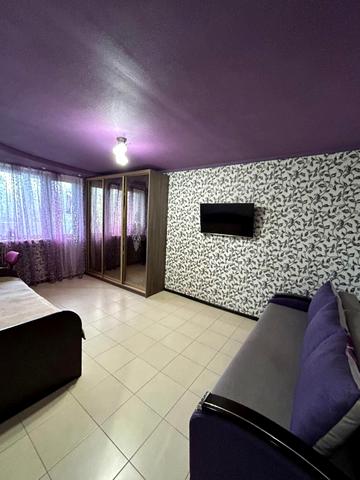 Велика Кільцева вул., 14