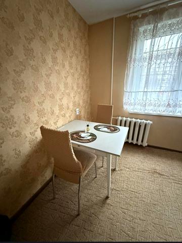 Героїв просп., 23