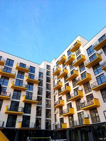 Володимира Навроцького вул., 39