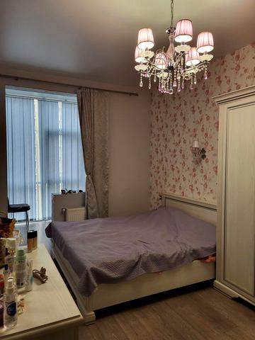 Перлинна вул., 4