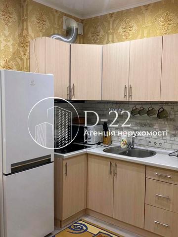 Райдужна вул., 117/119