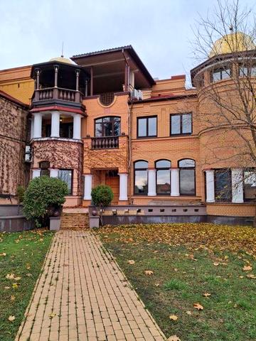 Оренда 3х поверхового будинку 360 м.кв ,1лінія Дніпра,