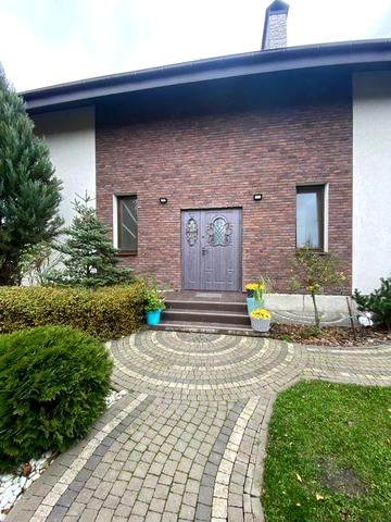 Оренда двоповерхового будинку в м.Обухів на ж/м Стожари