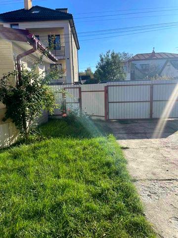 частини будинку з ділянкою 2,5 сот Залізничний р-н