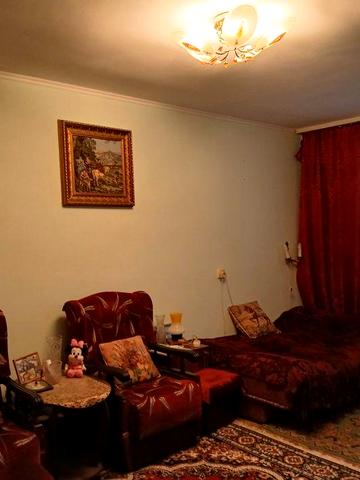 Продам однокомнатную квартиру в Чернигове.