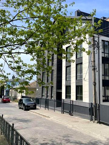 Продаж 2 кімн.квартири в елітному районі Старого Парку