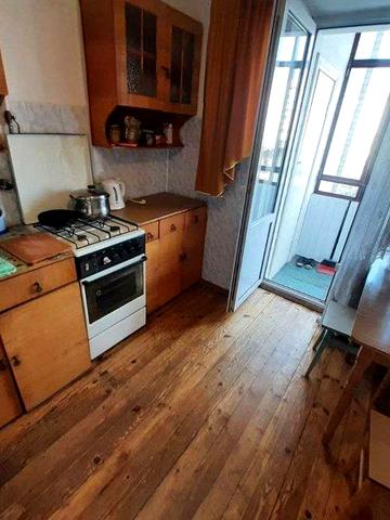 1 кім.кв. вул. Окуневського(бічна Чорновола )