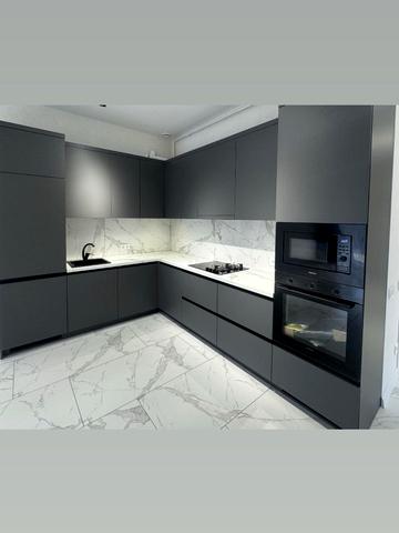 Зарічанська вул., 3/3б