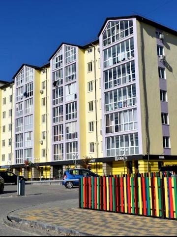 Одеська вул., 3/6