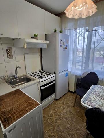 Квітки Цісик вул. (Гулі Корольової), 19