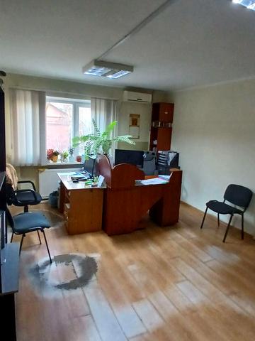 Кардинала Любомира Гузара вул., 7а