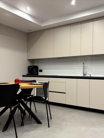 Міхновського, 9