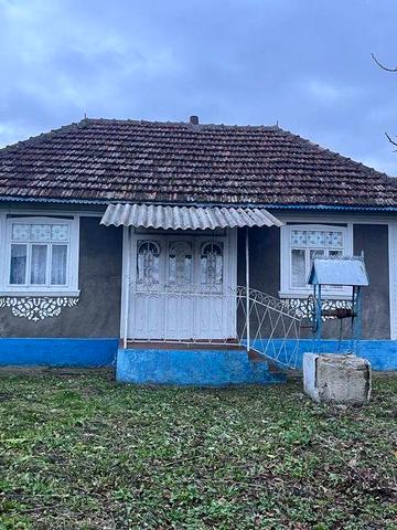 Будинок на краю села