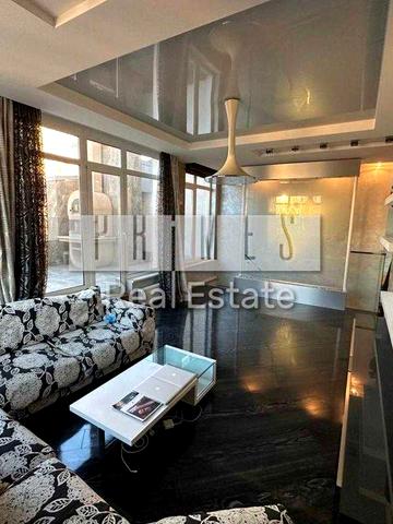 Продаж ексклюзивного пентхауса в стилі Hi-Tech, вул. Мейтуса, 4А