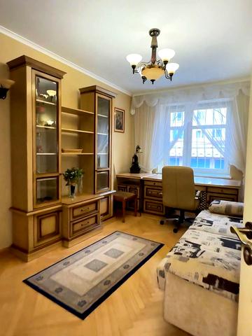 Повстанська вул., 17