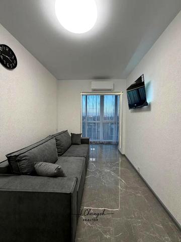 Мольєра вул., 77