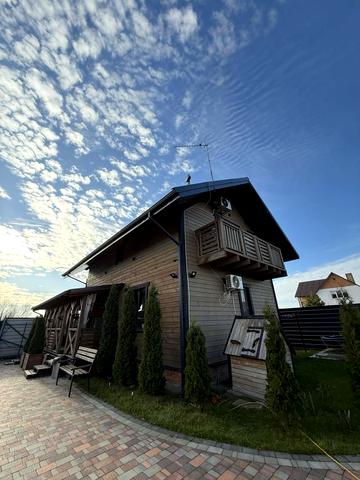 Центральна, 121д