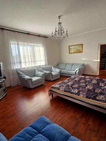 Продам будинок з лазнею та басейном, Половки