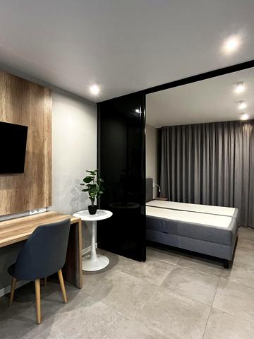 Набережна Перемоги вул., 9-Б