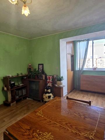 Академіка Корольова вул., 48/1