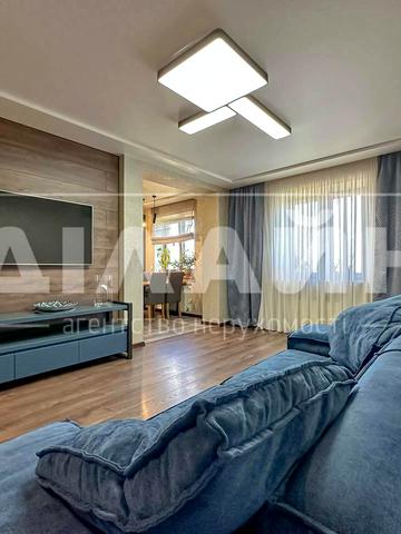 Будівельників бульв., 14