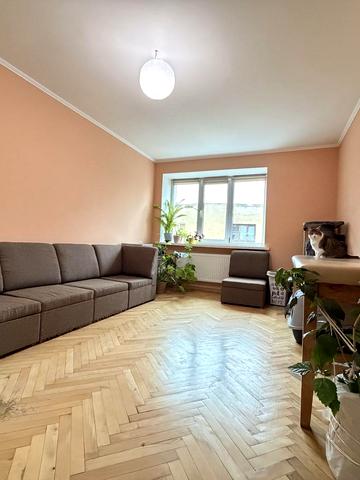 Тютюнників вул. (), 53