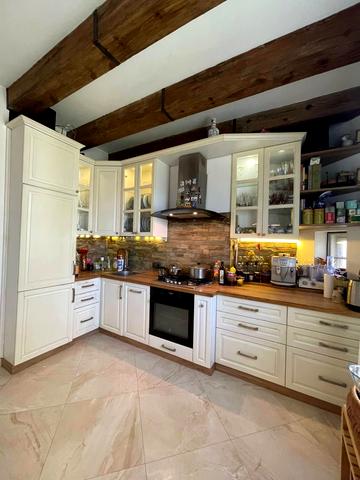 Київська вул., 20