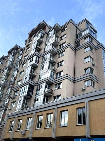 Держмолодьжитло. Продаж просторої однокімнатної квартири, 77м2 ЖК Вишневий квартал