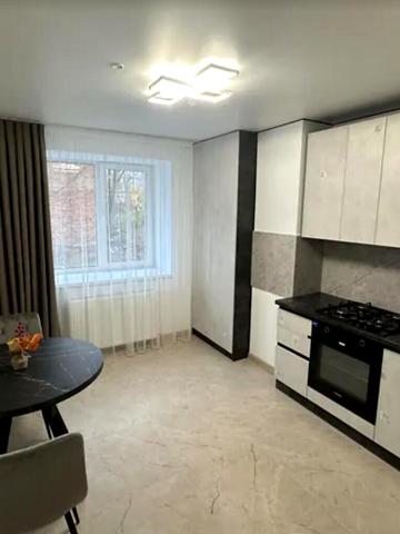 Яреми вул., 9-А