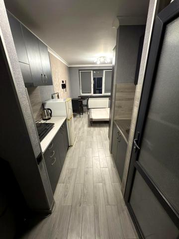 Садова вул., 27