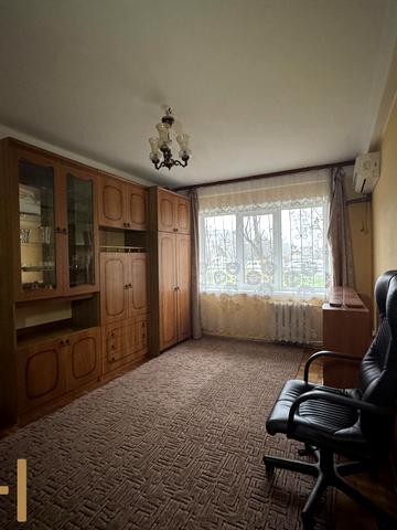 Чорних Запорожців вул. (Петра Запорожця), 17