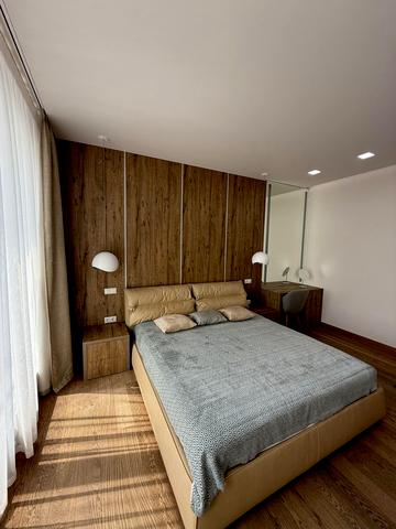 Дніпровська набережна вул., 14-А