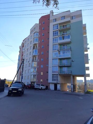 Медової Печери вул. (), 40