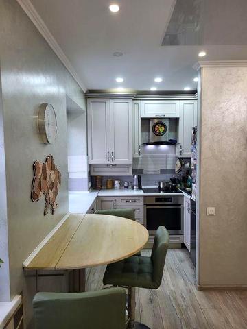 Продаж 3-х кімнатної квартири.Центр