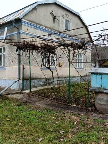 Продаж хати в с.Колоколин.