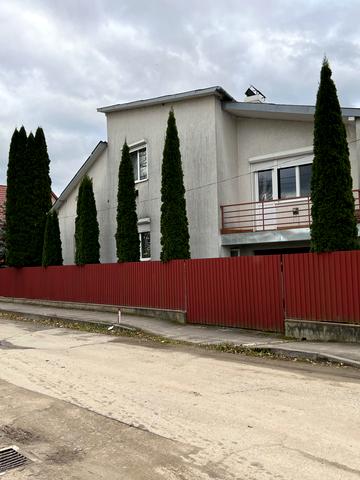 Петра Калнишевського вул., 5