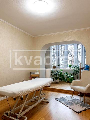 Григорія Сковороди вул., 11