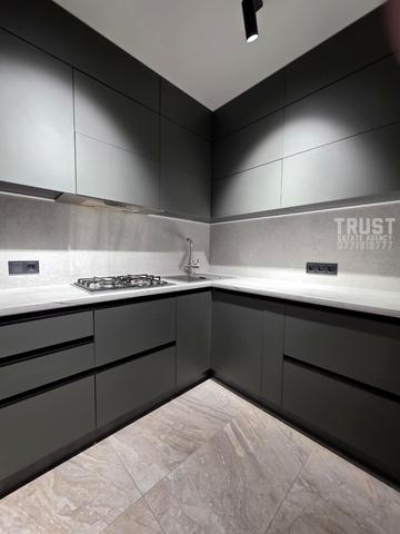 Українських Соколів вул., 1-А