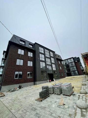 Білогірська вул., 17