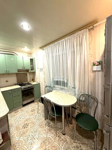 Бородинська вул., 22