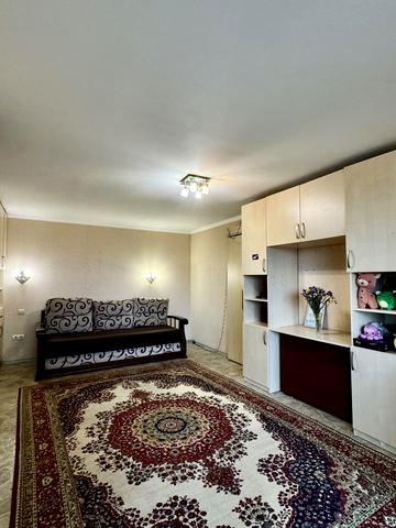 Домотканська вул. (Донська), 1