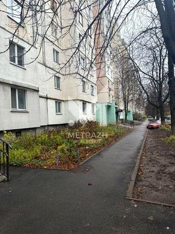 Продаж 2 кімн квартири по вул.Героїв Маріуполя 7